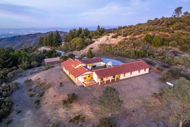 16420 Soda Springs Road, Los Gatos CA: https://media.crmls.org/mediaz/e07c2f50-a8b2-46bc-888f-d9f70cc8c7e5.jpg