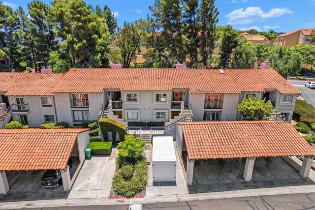 12007 Caminito Campana, San Diego CA: https://media.crmls.org/mediaz/e07c4c7c-39c0-47e9-973c-ba916974f3dc.jpg