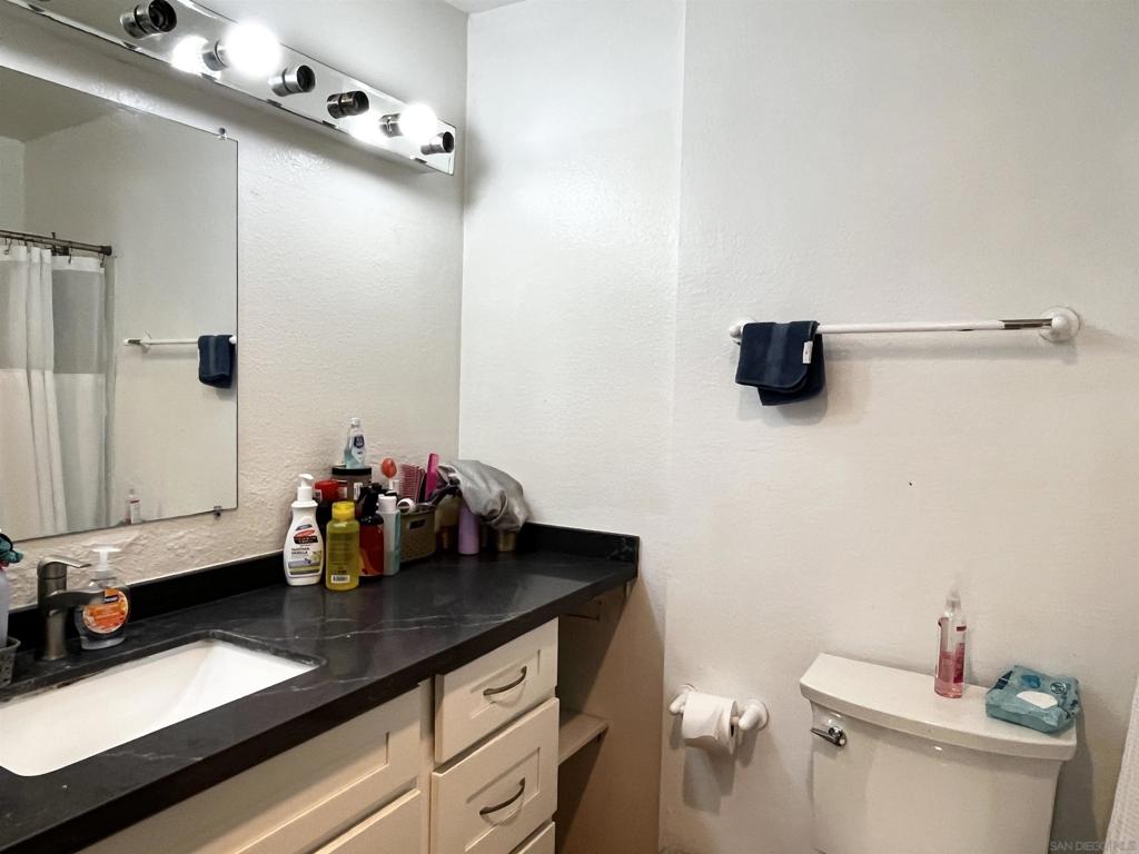 8332 Regents Rd - photo 14