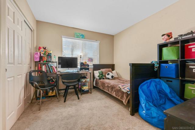 29737 Northshore, Menifee CA: https://media.crmls.org/mediaz/e07deebf-11c4-4139-8159-5236bde8f495.jpg
