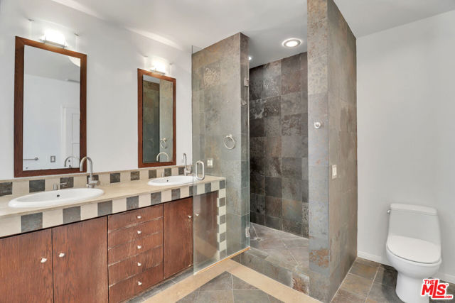 1107 Alfred, Los Angeles CA: https://media.crmls.org/mediaz/e07e36ee-df92-424c-8e06-7732efd66c99.jpg
