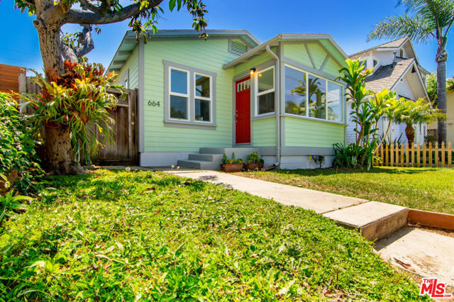 664 Marine Street photo 2