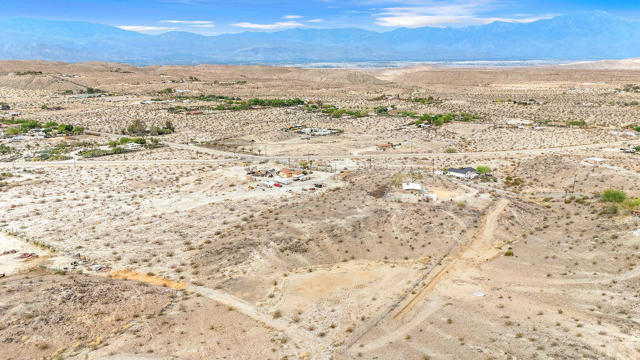 28300 Desert Charm Road, Desert Hot Springs CA: https://media.crmls.org/mediaz/e07ef002-382c-4d92-9d22-fe68ea9add7f.jpg
