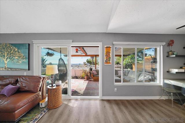 5440 Baltimore Dr, La Mesa CA: https://media.crmls.org/mediaz/e07f06da-c924-42ed-b076-89a147111cee.jpg