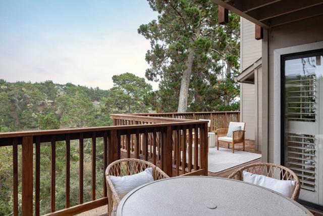 3594 Eastfield Court, Carmel CA: https://media.crmls.org/mediaz/e0808c41-4711-4dd7-89dc-1edec7fe6cff.jpg
