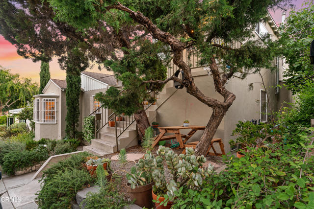 Detail Gallery Image 10 of 12 For 3349 Wood Ter, Los Angeles,  CA 90027 - – Beds | – Baths