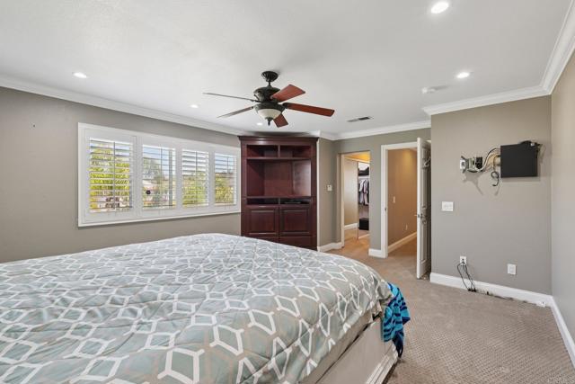475 Marsh Harbor Drive, San Diego CA: https://media.crmls.org/mediaz/e0817494-d35d-4138-aed4-90334d695128.jpg