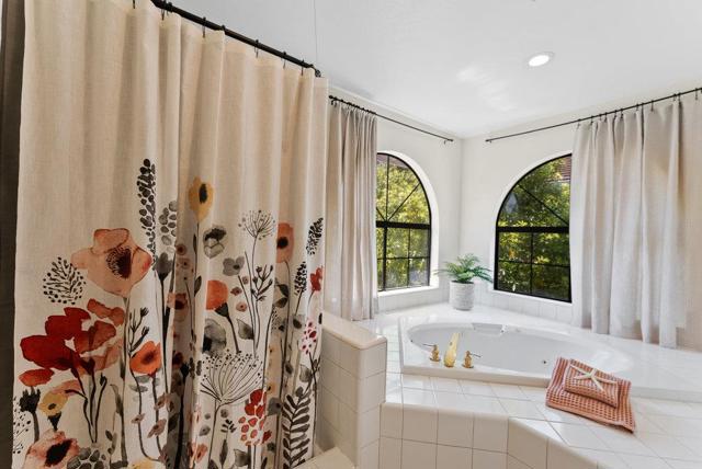 4445 Esta Lane, Soquel CA: https://media.crmls.org/mediaz/e081b66c-e2bb-4392-8552-3184c8b89bd7.jpg