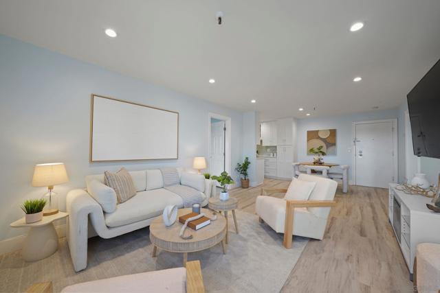 4730 Noyes ST, San Diego CA: https://media.crmls.org/mediaz/e082d37b-3e24-46f6-8519-b4cee114d743.jpg