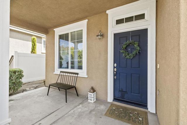 Detail Gallery Image 2 of 30 For 814 Sierra Verde, Vista,  CA 92084 - 4 Beds | 2/1 Baths