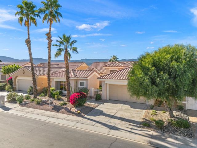 37261 Mojave Sage Street, Palm Desert CA: https://media.crmls.org/mediaz/e083fc4c-d584-4f52-ac4f-d43fd55f4793.jpg