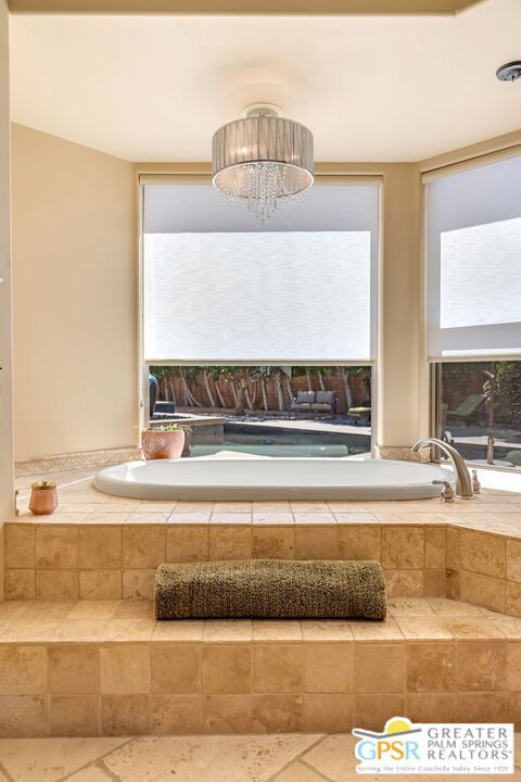 7 Ridgeline Way, Rancho Mirage, CA 92270