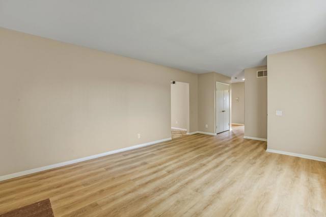 Detail Gallery Image 6 of 35 For 10261 Kaiser Pl, San Diego,  CA 92126 - 3 Beds | 2 Baths