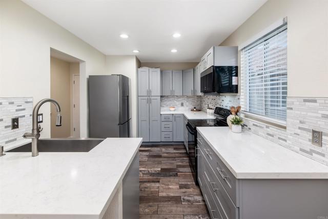 Detail Gallery Image 15 of 39 For 930 via Mil Cumbres #170,  Solana Beach,  CA 92075 - 1 Beds | 1 Baths