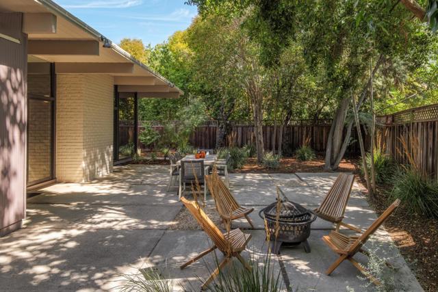 3407 Janice Way, Palo Alto CA: https://media.crmls.org/mediaz/e0861e2c-0868-4d3a-bf93-3be435c55f3d.jpg