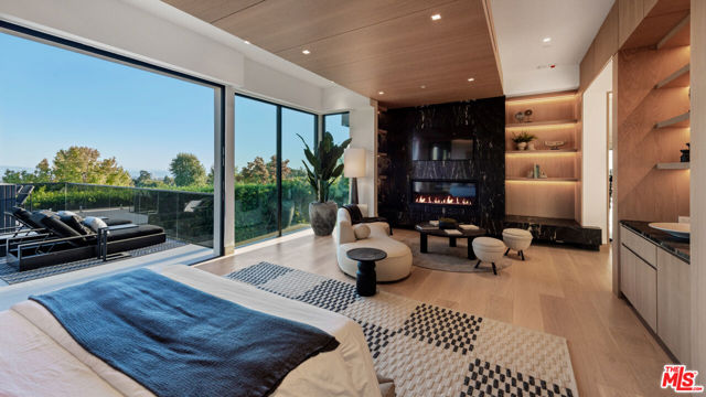 Drew Fenton | 1600 Casale Road Pacific Palisades CA | MLS: 7196118