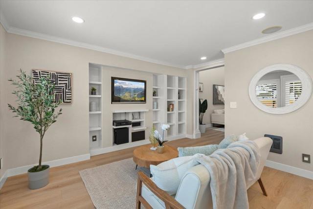 272 McDonnel Road, Alameda CA: https://media.crmls.org/mediaz/e086b1c2-a531-46b8-97ab-e2afc4ec7d29.jpg