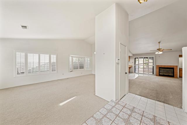 Detail Gallery Image 2 of 25 For 1367 Heritage Ct, Escondido,  CA 92027 - 3 Beds | 2 Baths