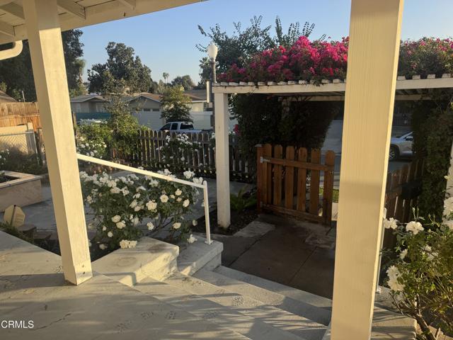 Detail Gallery Image 4 of 46 For 625 E Mountain St, Pasadena,  CA 91104 - 3 Beds | 1 Baths