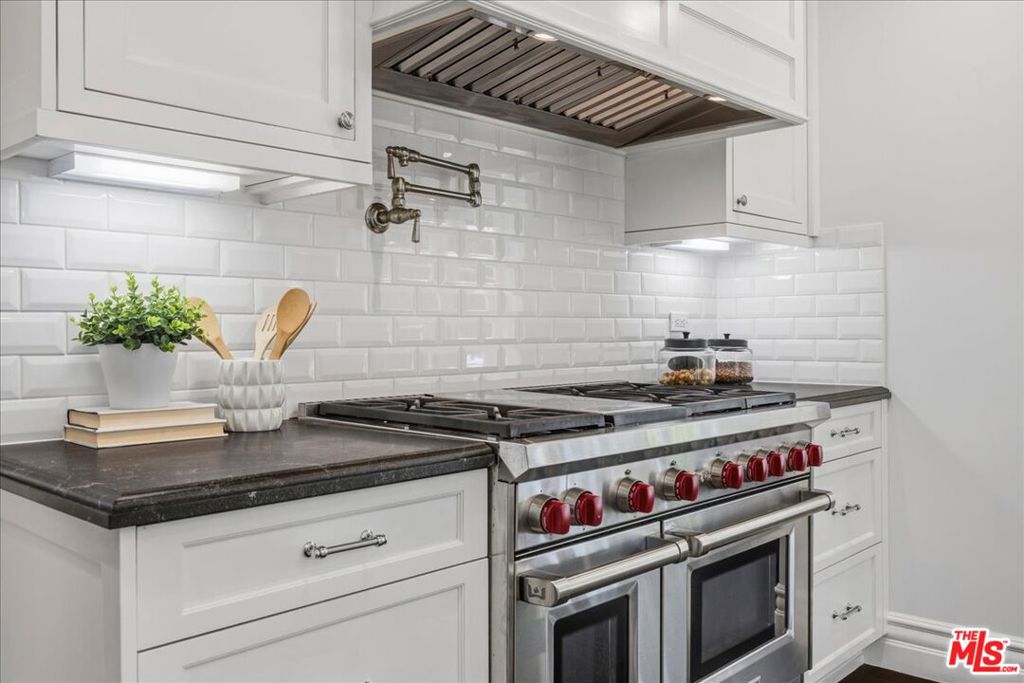 MLS #26866405 image #10