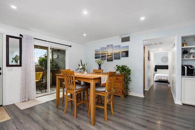 Detail Gallery Image 6 of 25 For 5034 Los Morros Way #62,  Oceanside,  CA 92057 - 2 Beds | 2 Baths