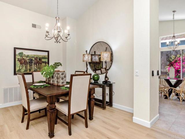 Detail Gallery Image 12 of 40 For 1219 Sunglow Dr, Oceanside,  CA 92056 - 4 Beds | 2 Baths