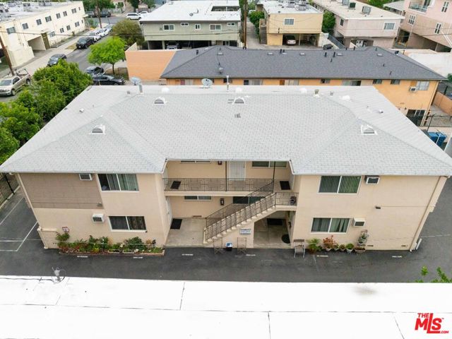6934 Hinds Avenue, North Hollywood CA: https://media.crmls.org/mediaz/e0886030-90af-4917-9e6a-4205e4e8faf3.jpg
