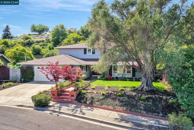 11373 Rampart Dr, Dublin CA: https://media.crmls.org/mediaz/e0887dbe-b37d-40fa-82e1-a73b9fe5f7cd.jpg