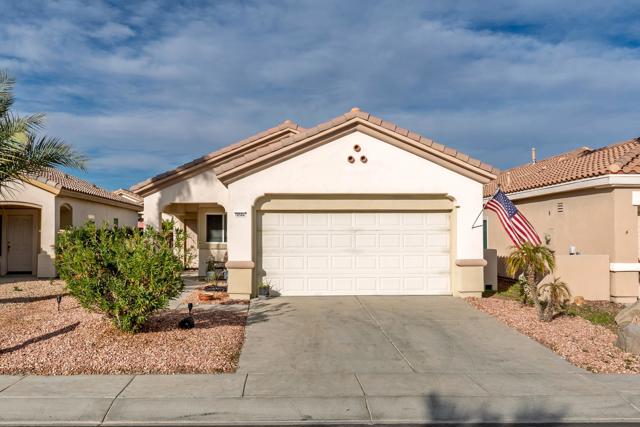 78584 Glastonbury Way, Palm Desert CA: https://media.crmls.org/mediaz/e08907e4-6340-45f6-98c3-ae5bd28221a4.jpg