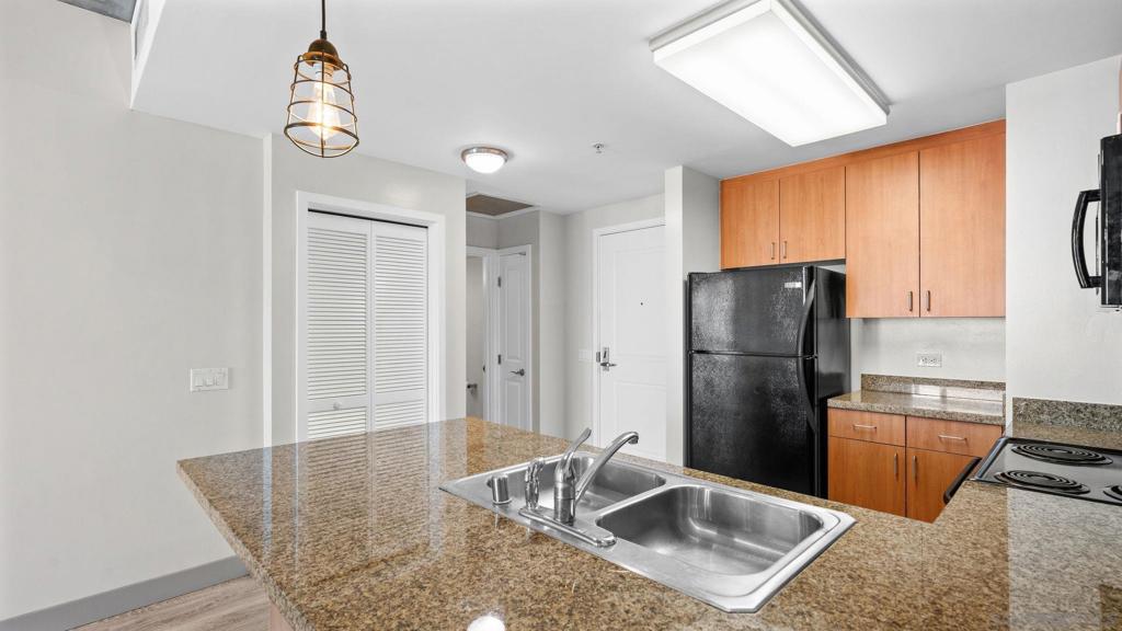 1080 Park - photo 6
