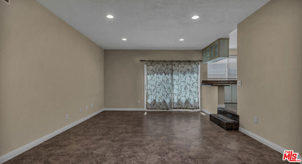 MLS #25543671 img 27