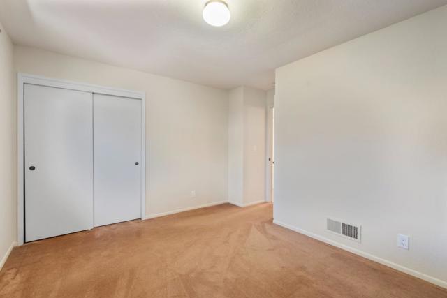 422 Shelley Way, Salinas CA: https://media.crmls.org/mediaz/e08b2f8a-083c-40f7-bcef-8f08f8345549.jpg