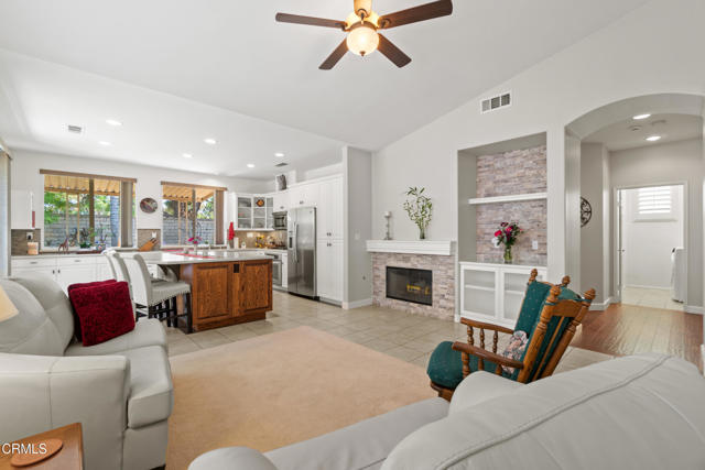 Detail Gallery Image 20 of 42 For 1828 Santo Domingo, Camarillo,  CA 93012 - 3 Beds | 2 Baths