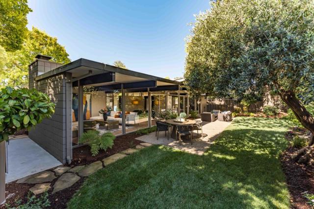 779 Holly Oak Drive, Palo Alto CA: https://media.crmls.org/mediaz/e08c42f9-c316-4692-8a92-b543916227ce.jpg