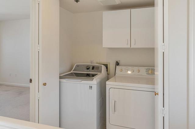 2561 Park Boulevard, Palo Alto CA: https://media.crmls.org/mediaz/e08dc1cc-5497-4152-ae90-b45687da6a4f.jpg