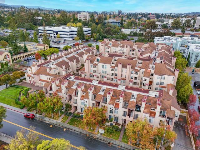 1951 Ofarrell Street, San Mateo CA: https://media.crmls.org/mediaz/e08f650c-9fa6-4d8c-90da-b32661572b0c.jpg