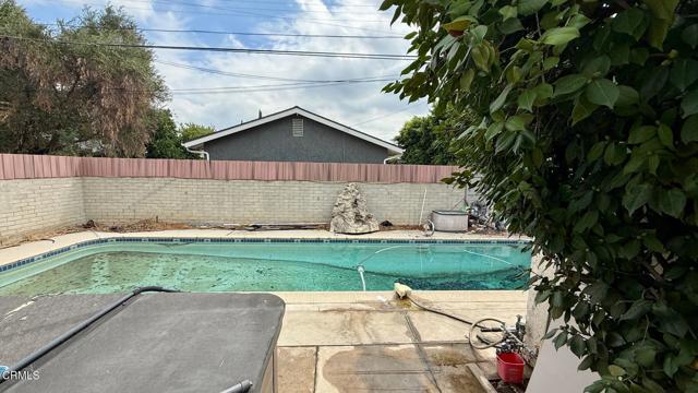 4846 Katherine Avenue, Los Angeles CA: https://media.crmls.org/mediaz/e08fc6a1-46d0-4273-89f7-05d42327b672.jpg