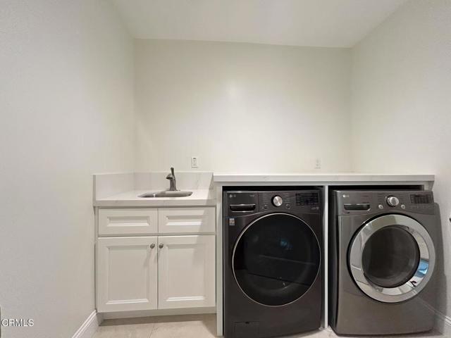 2339 Park Avenue, Montrose CA: https://media.crmls.org/mediaz/e0900ffa-bf0d-4348-b726-56382b08898b.jpg