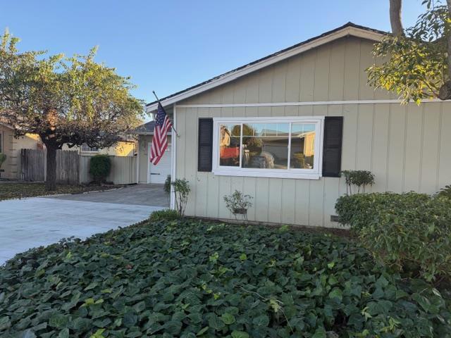 136 Celia Drive, Watsonville CA: https://media.crmls.org/mediaz/e0936a79-7889-44d6-9ece-c4cba544529a.jpg