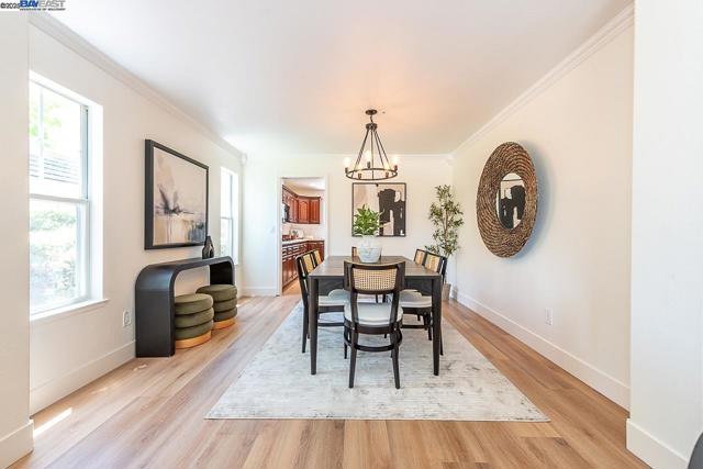 34233 Perry Glen Ter, Union City CA: https://media.crmls.org/mediaz/e093aec5-63d6-4b91-946f-f7288db79991.jpg