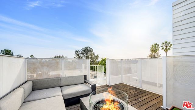 Image 2 for 1030 N Kings Rd #405, West Hollywood, CA 90069