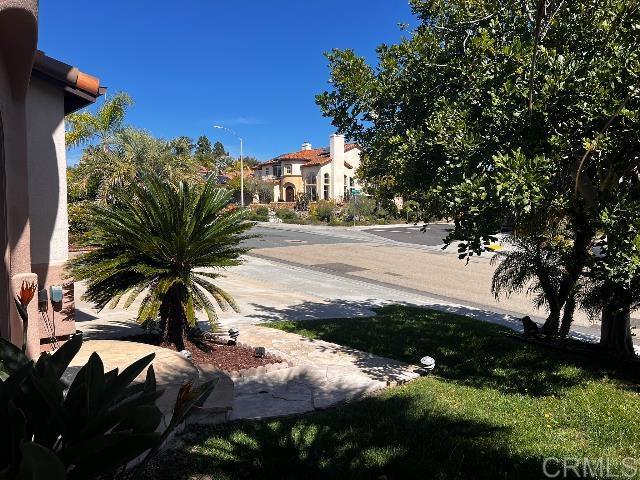 Detail Gallery Image 4 of 71 For 7965 Grado El Tupelo, Carlsbad,  CA 92009 - 4 Beds | 2/1 Baths