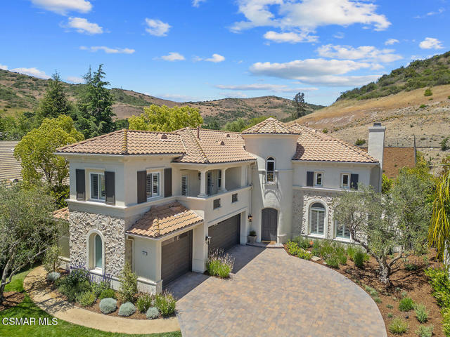 1615 Vista Oaks Way, Westlake Village CA: https://media.crmls.org/mediaz/e095d359-a7e7-4049-af26-0279865265e1.jpg