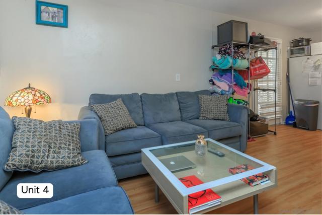 647 San Dieguito Dr., Encinitas CA: https://media.crmls.org/mediaz/e0966cd8-54d7-4667-bf71-e2d5e2c8697e.jpg