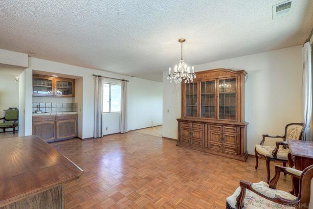 25861 E Old Julian Hwy, Ramona CA: https://media.crmls.org/mediaz/e0972dfe-7de0-4a65-b182-bbc284306a61.jpg