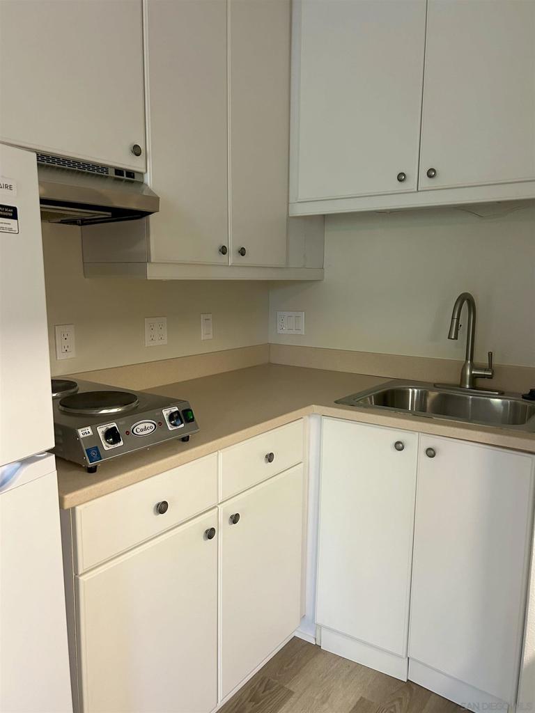 225 Melrose Ave - photo 9