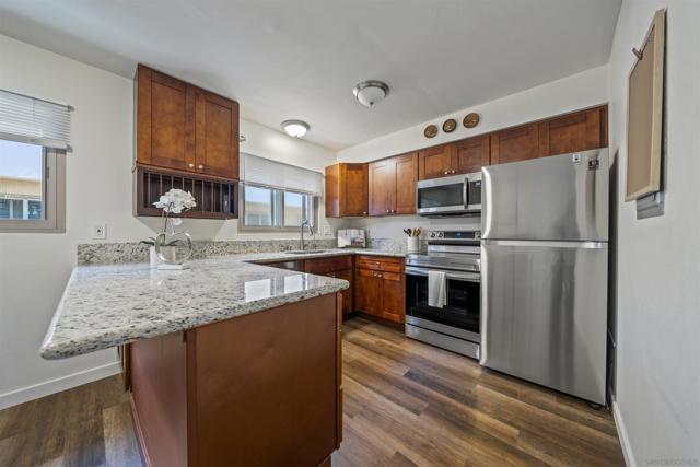 2680 Worden Street, San Diego CA: https://media.crmls.org/mediaz/e098710b-1d71-4afc-a1bc-ee864d77afd2.jpg