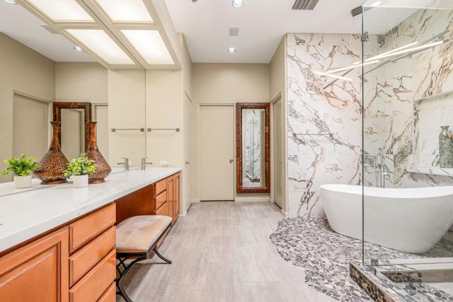 280 Tomahawk Drive, Palm Desert, CA 92211