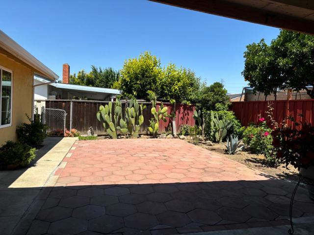 1556 Aldrich Way, San Jose CA: https://media.crmls.org/mediaz/e09d5f54-0adc-4233-a3e2-d7ded9903fa4.jpg