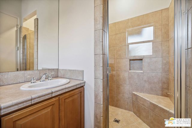 2 Varsity Circle, Rancho Mirage CA: https://media.crmls.org/mediaz/e09d7db1-f4dc-47ef-a9a4-8462915018a0.jpg